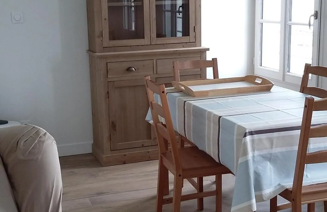Charmant 2 Pieces Au Coeur De La Rochelle, Ideal Pour 2 Personnes - Fr-1-551-33-1