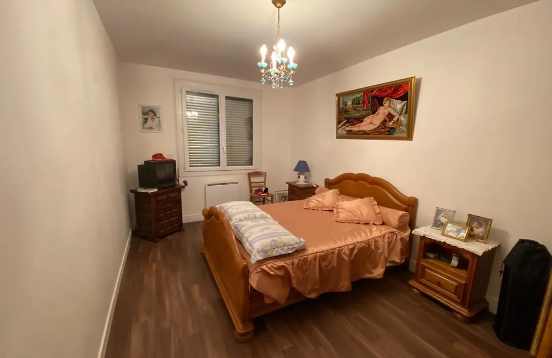 Bel Appartement A Granville 50400 Partage Avec Gerard Minimun 2 Nuits-1