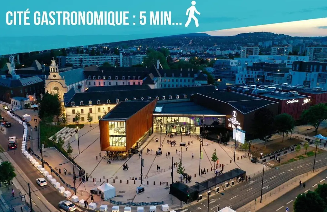 Le Dormeur Du Val - Topdestination Dijon - Centre Ville - Classe 3 Etoiles-1