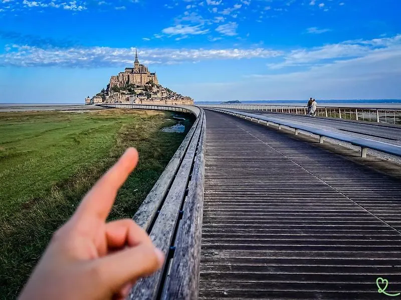 Mont-Saint-Michel-Avranches-gare-1