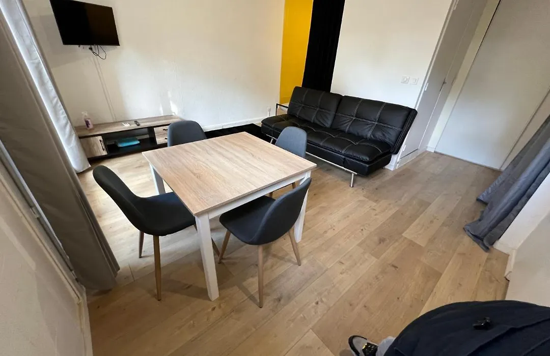 A Narbonne studio quartier Horte neuve-1