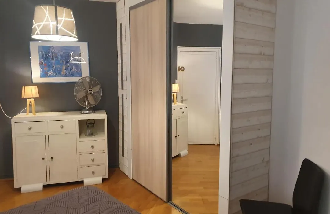 Appartement Centre-Ville Proche Lac Et Thermes-1