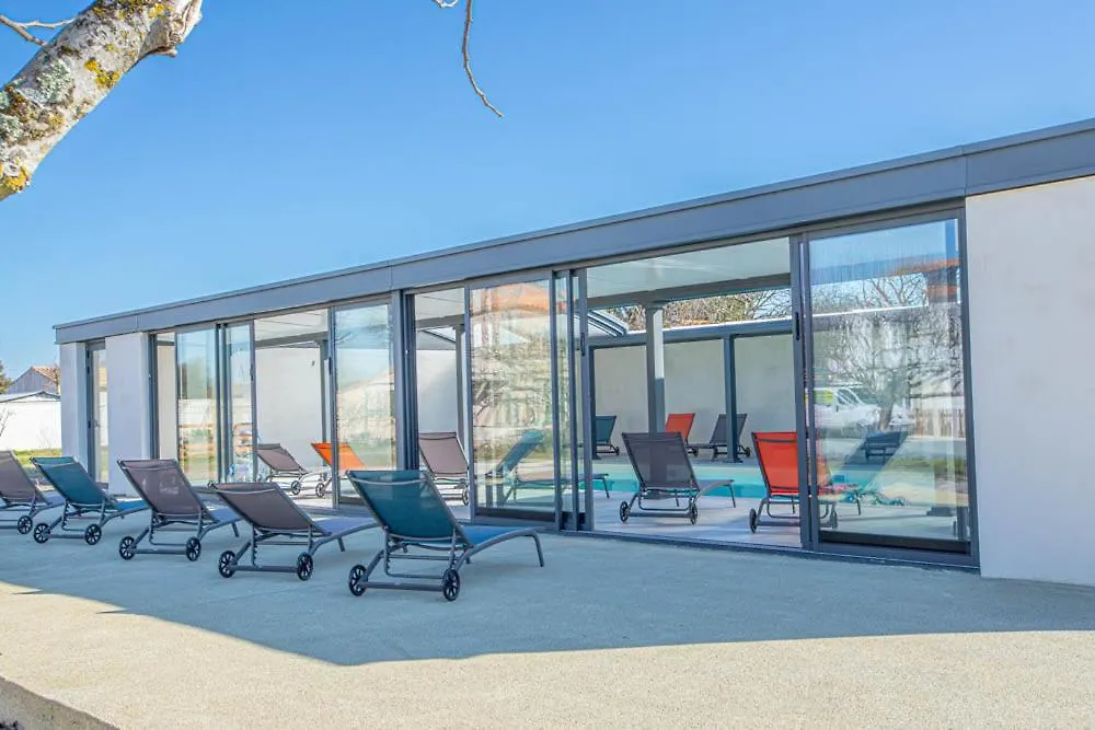 LA FREGATE Maison avec piscine/parking/wifi/plages 5kms-1
