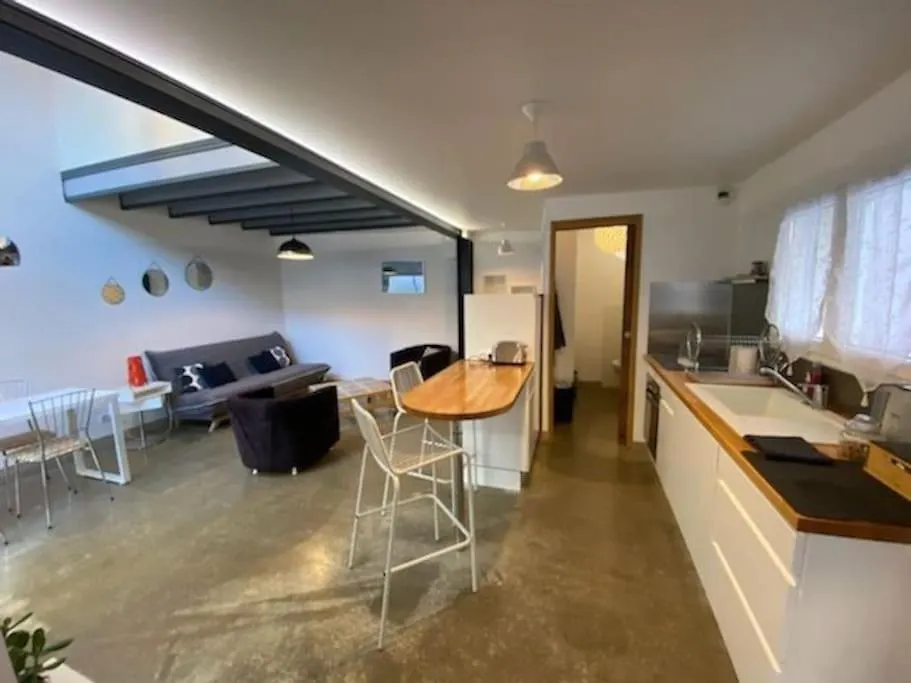 Maison duplex avec terrasse proche de la gare SNCF-1