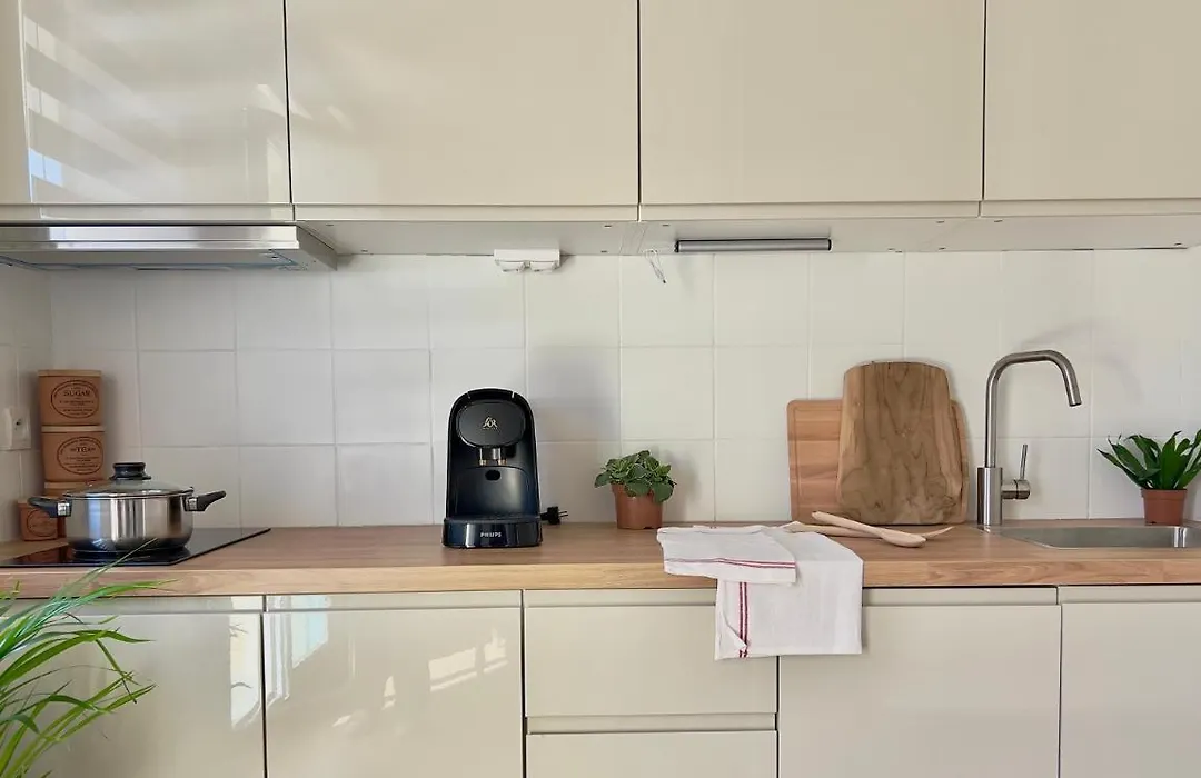 La Voulzie Appartement - Proche centre avec parking privé-1
