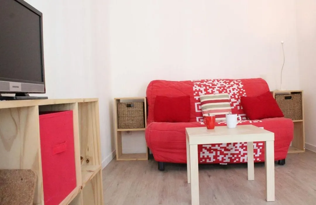 Studio Rdc A La Rochelle Pres Plage & Parc - 2 Pers, Parking Facile, Sejour Avec Canape Convertible - Fr-1-246-110-1