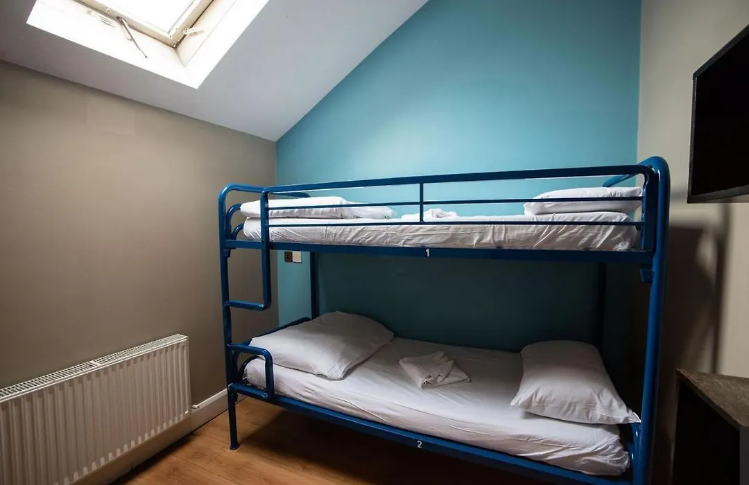 Isaacs Hostel-1