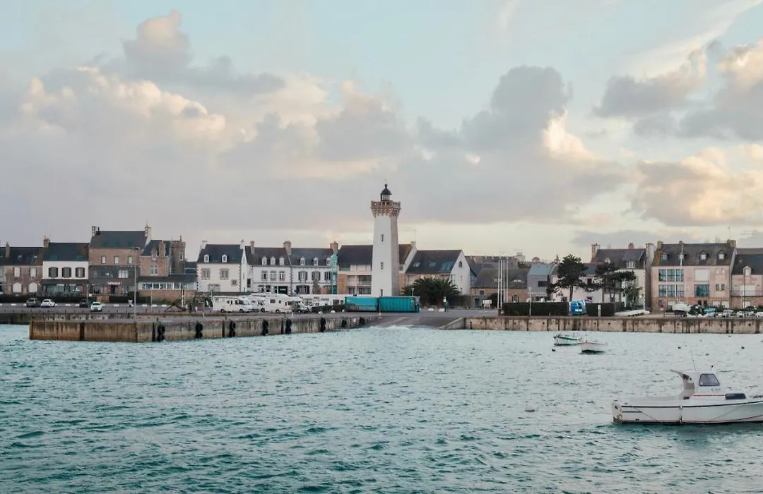 Studio au pied du phare Vue Mer-1
