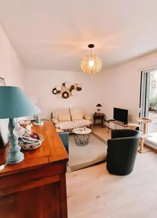 T3 refait à neuf /Plage/Centre/Gare/Terrasse/Pkg/wifi-1