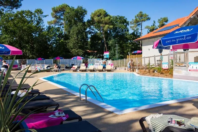 Camping Officiel Siblu Domaine de Soulac-1
