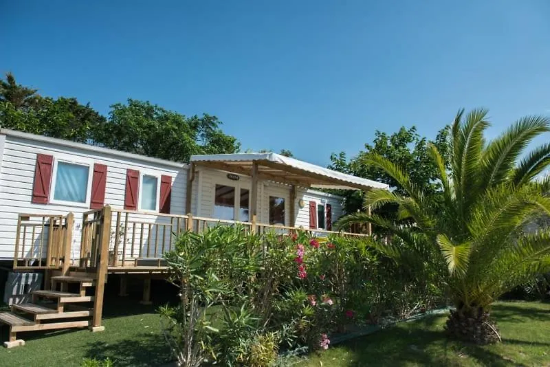 Camping Officiel Siblu Les Sables du Midi-1