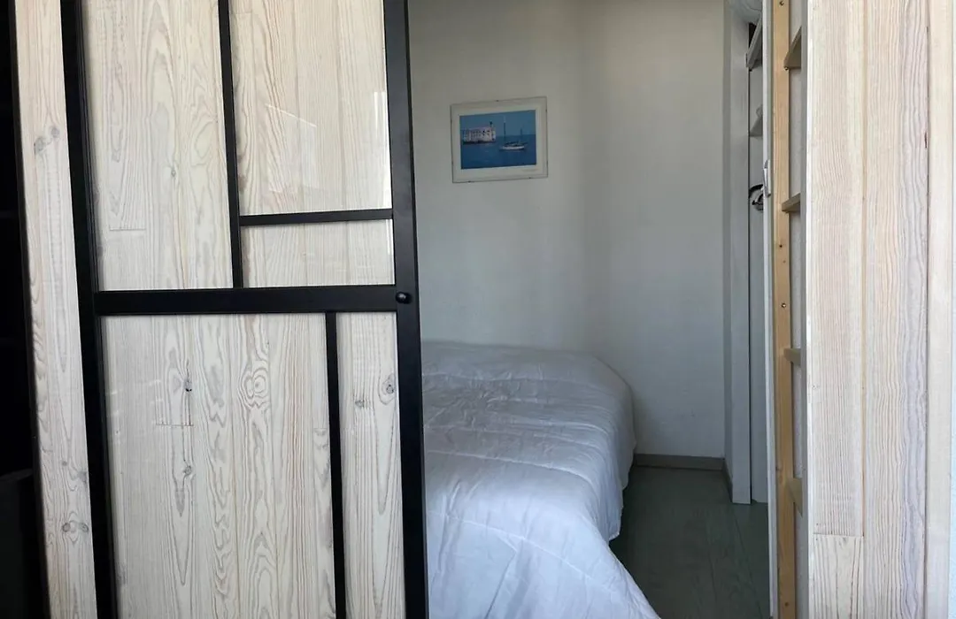 Appartement 2 Pieces Avec Vue Port, Parking Prive Et Animaux Acceptes - Fr-1-246-513-1