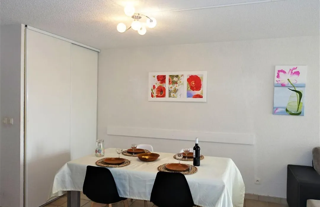 Apartment Les Grandes Bleues 2-5 By Interhome-1