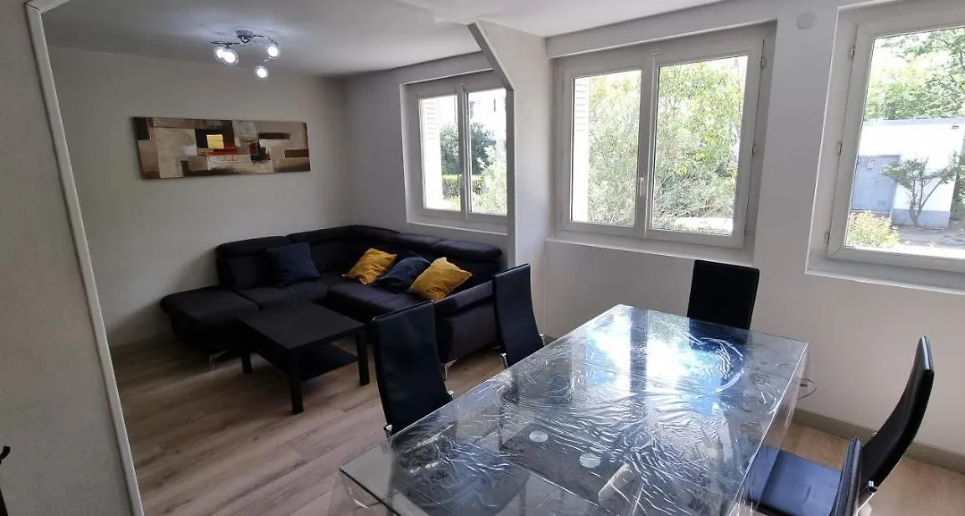 Logement refait à neuf - Clim&Parking privé-1