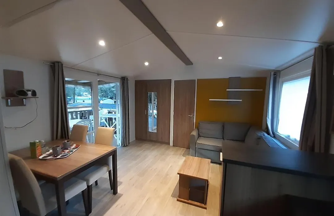 Location F01B Mobil Home Excellence Range At Les Pierres Couchees 4-1