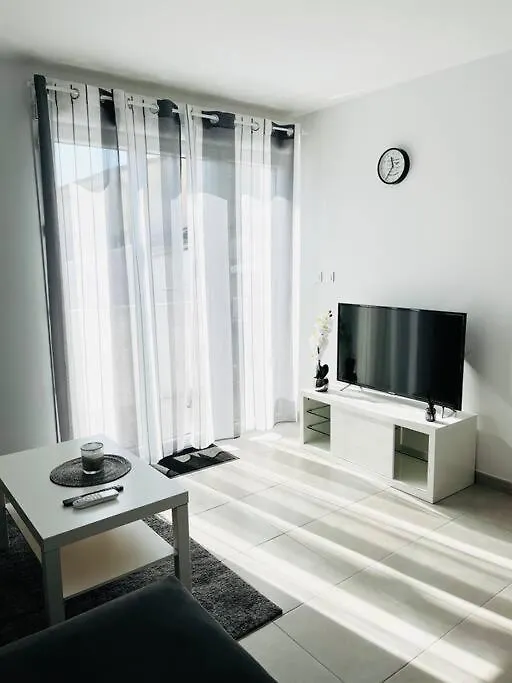 Maison 4 personnes avec jacuzzi-1