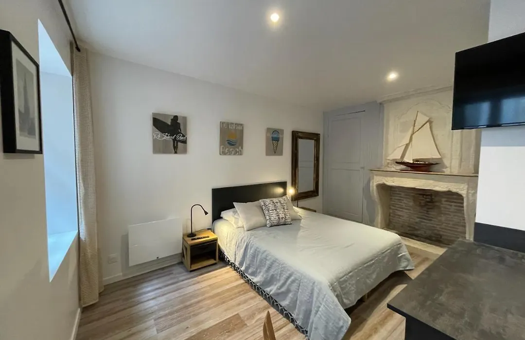 Le St Louis Chambre aménagée avec cuisine N°4-1
