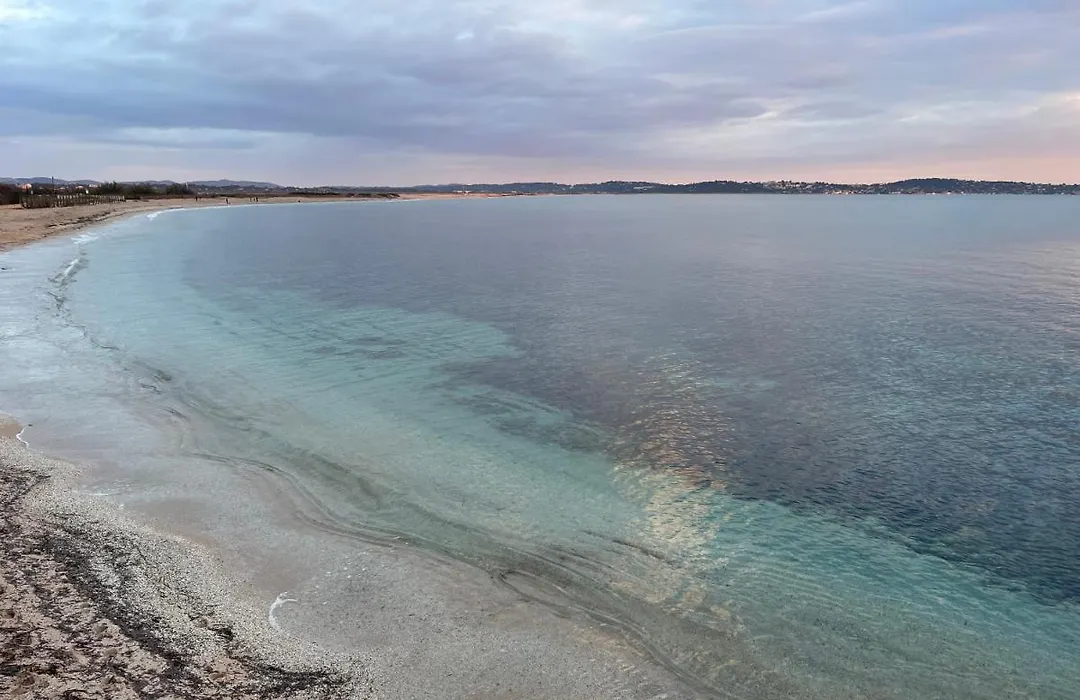Hyeres Vue Mer Exceptionnelle Almanarre-1