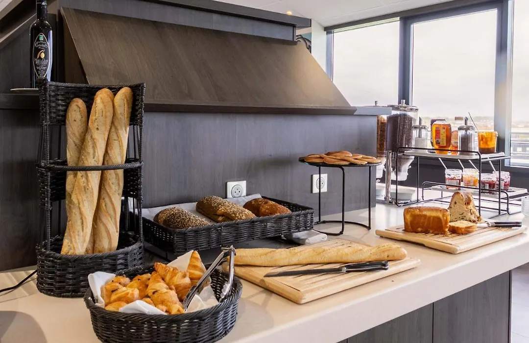 B&B Hotel Strasbourg Nord Schiltigheim Lac 4 Etoiles-1