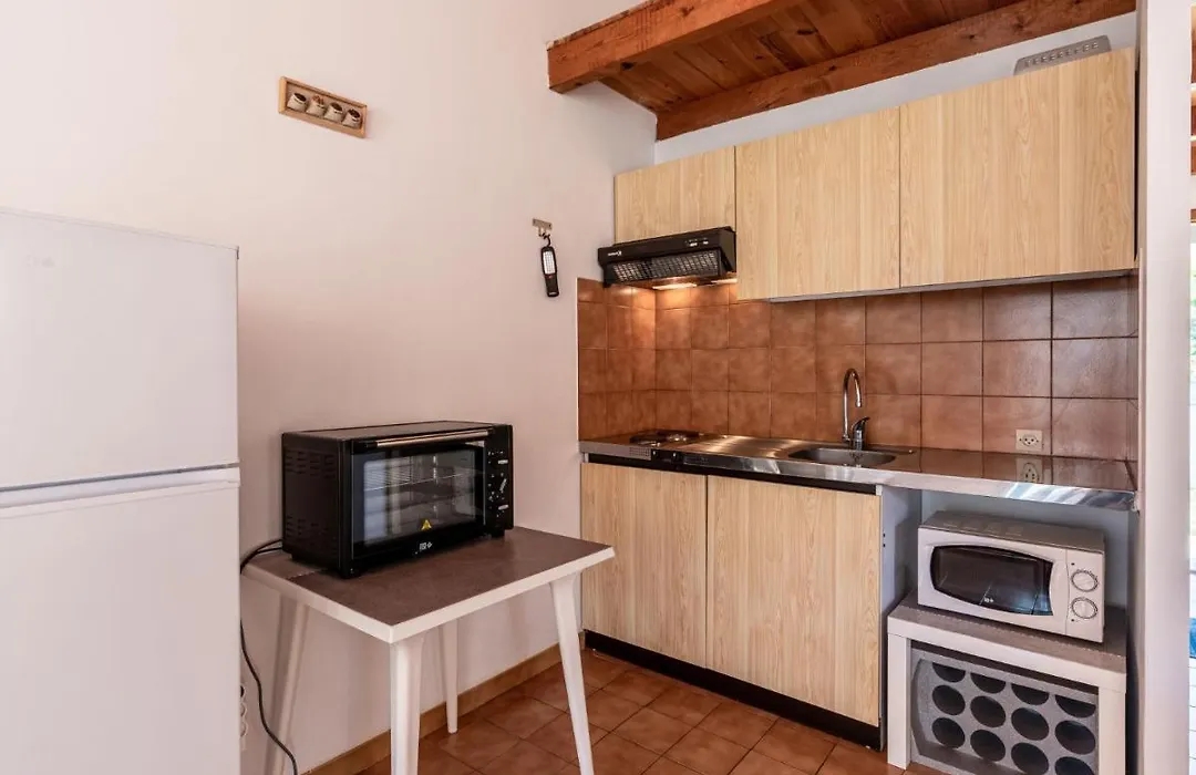 Holiday Home La Pinede- Bungalow 4 Pers- By Interhome-1