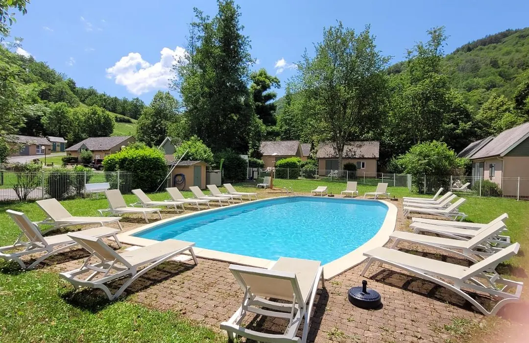 Village Nature, 19 gites, Piscine, Jacuzzi privé, Restaurant, à 4km de Conques-1