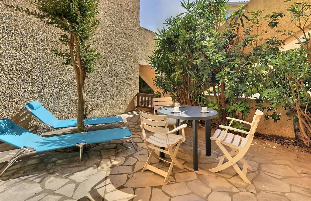 300m de la plage - Petit pavillon avec terrasse-1