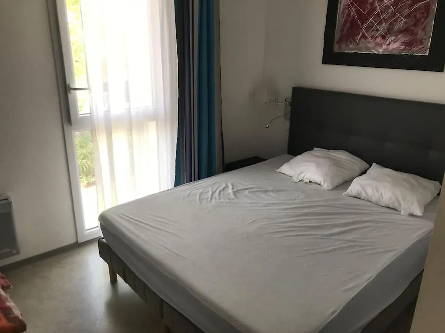 Villa récente 6 pers, piscine chauffée mer à 100 m-1