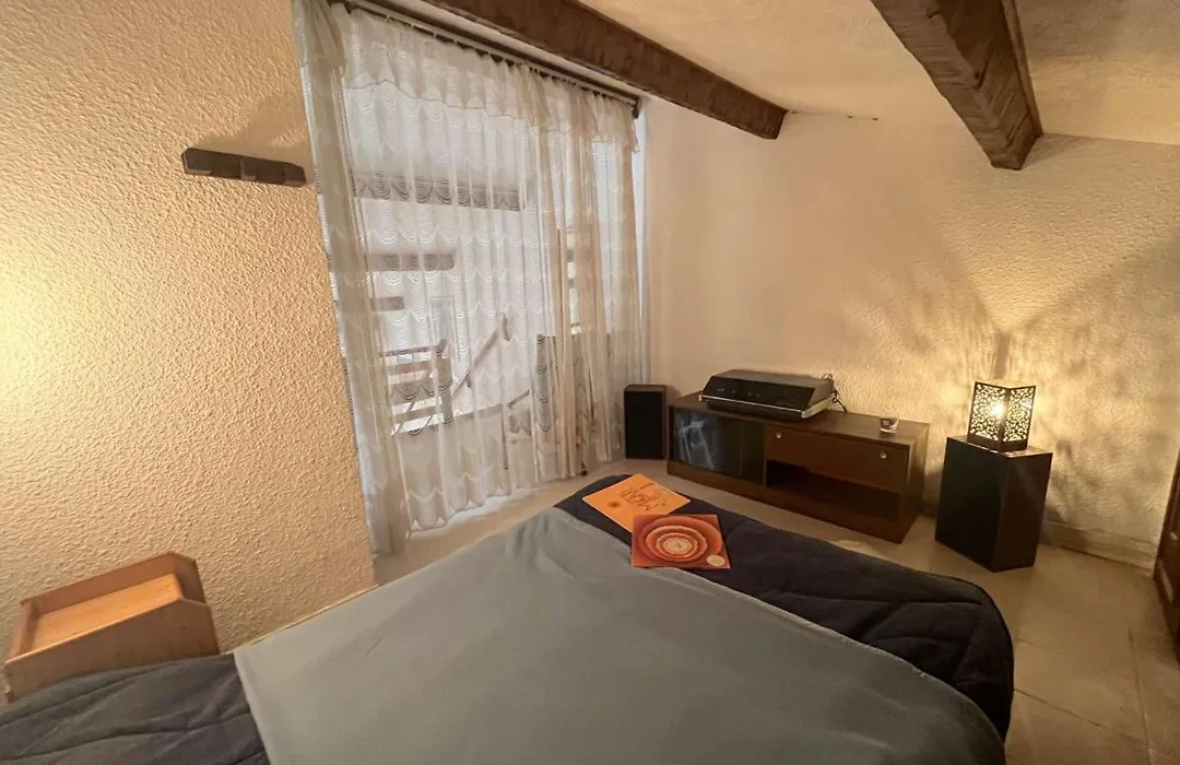 Appartement 2 Pieces Avec Mezzanine, Terrasse Et Parking, A 500M De La Plage - Frejus - Fr-1-226A-42-1