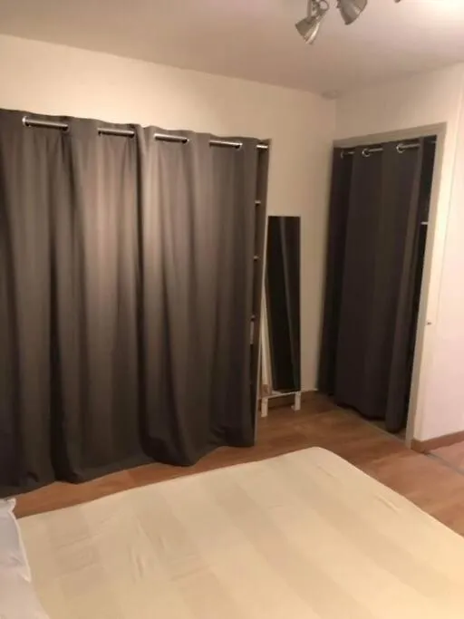 Appartement rénové RDC terrasse 200m plage-1