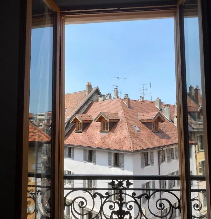 Appartement Centre Annecy 100m du lac-1