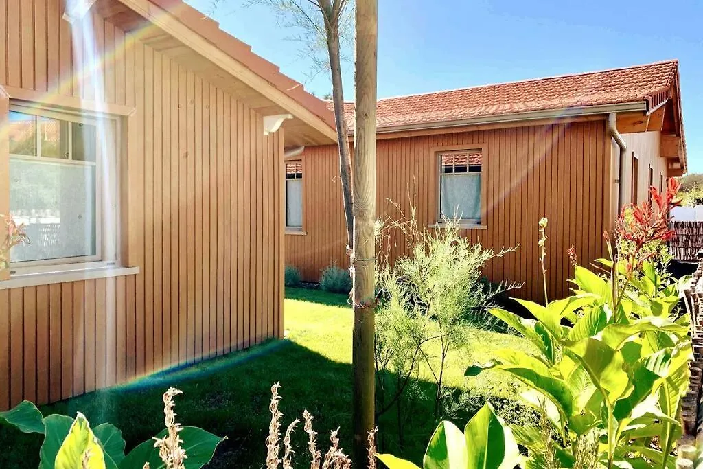 Villa Cocotte classée 4 étoiles à 150 m de la plage 4 chambres-1