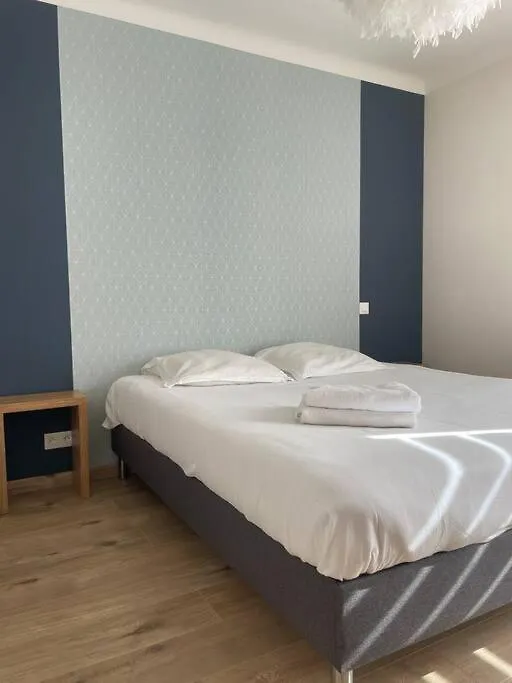 Appartement 2 chambres +parking-1
