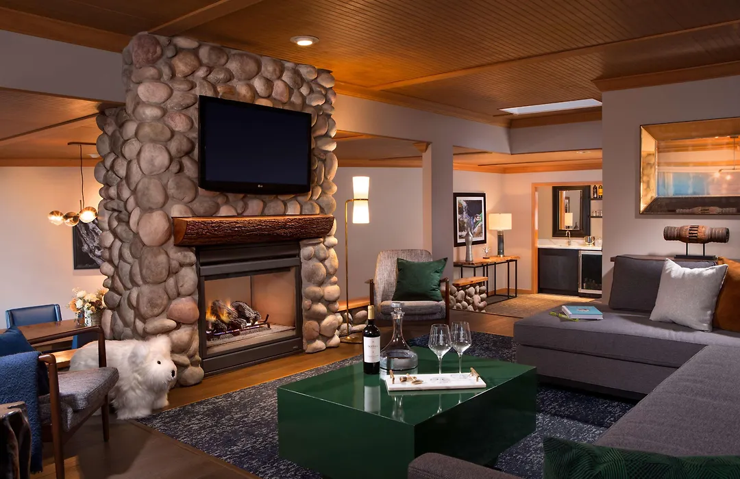 The Edgewater, A Noble House Hotel-1