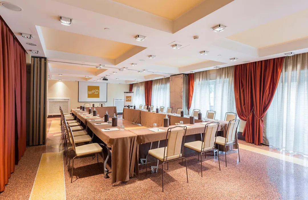 Grand Hotel Savoia Genova, Curio Collection By Hilton-1