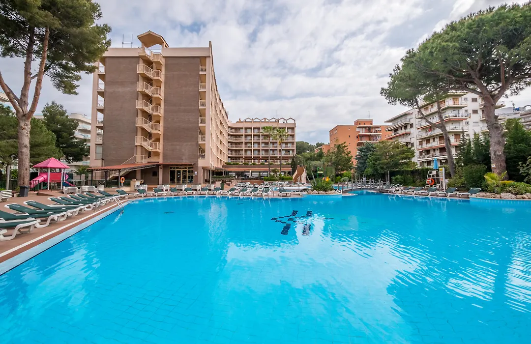 Golden Avenida Family Suites 4 Sup-1