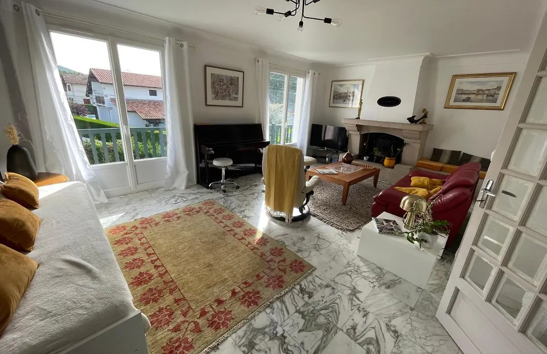 Appartement vue Rhune-1