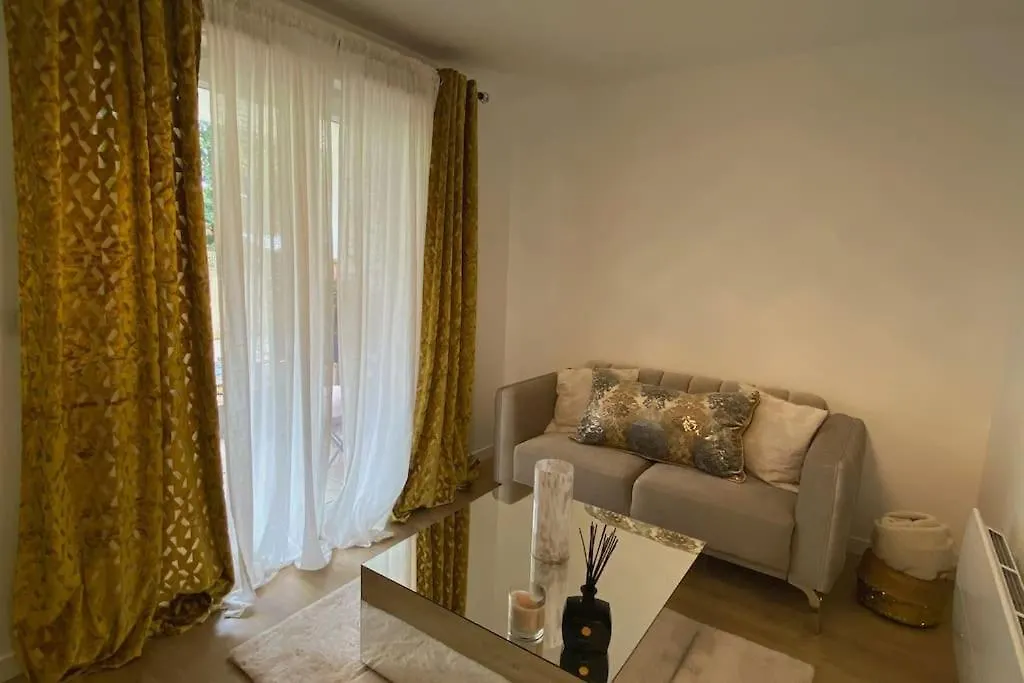 Le Studio De Manon-1