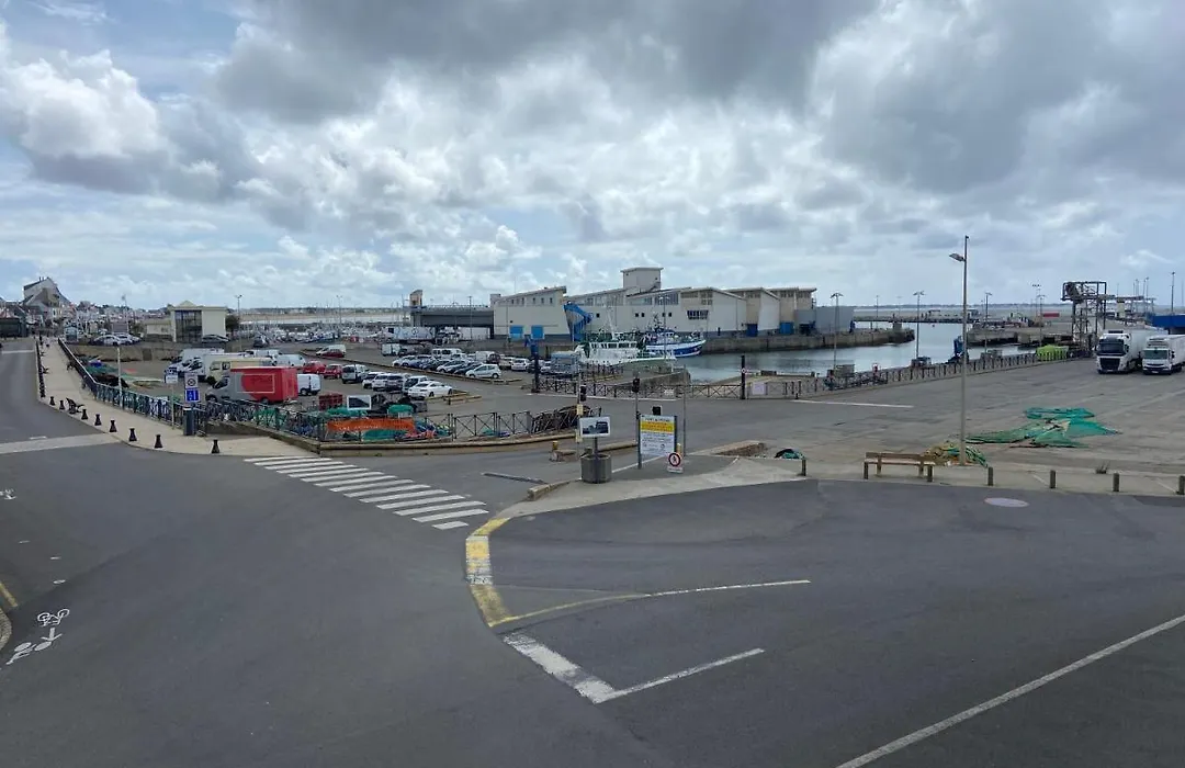 Appartement Idealement Place Sur Le Port-1