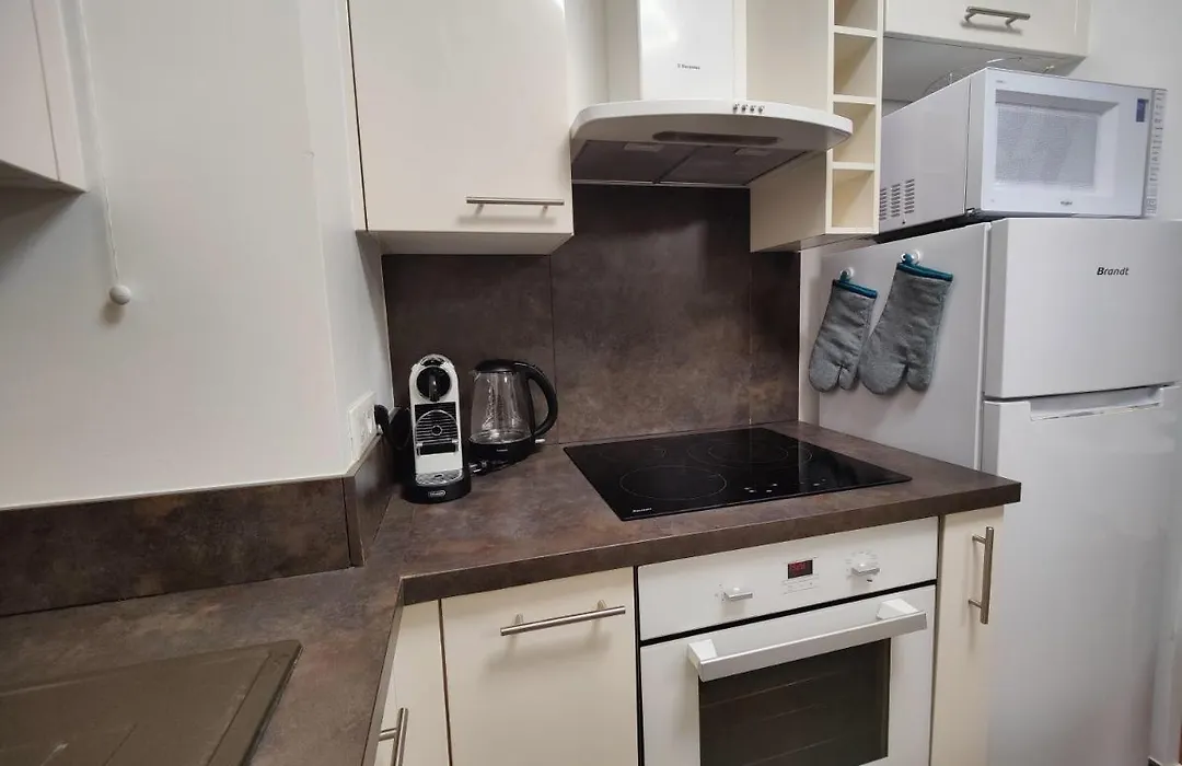 QuietStay 20' PARIS, Connected HOME avec Terrasse-1