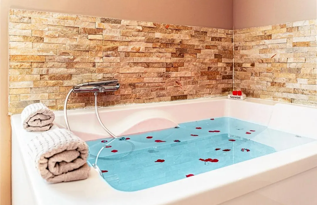 Studio romantique Baignoire XXL double Port Vieux La Ciotat-1