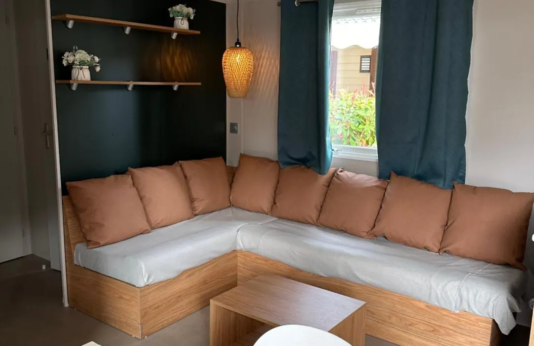 Mobile home-1