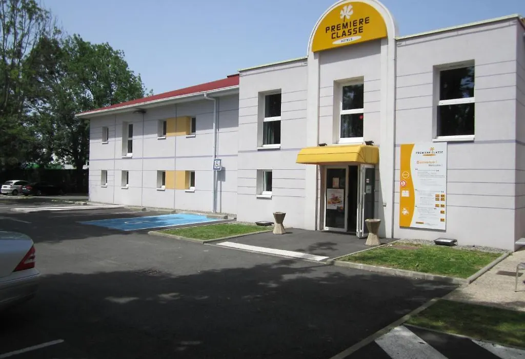 Premiere Classe Pau Est-Bizanos-1