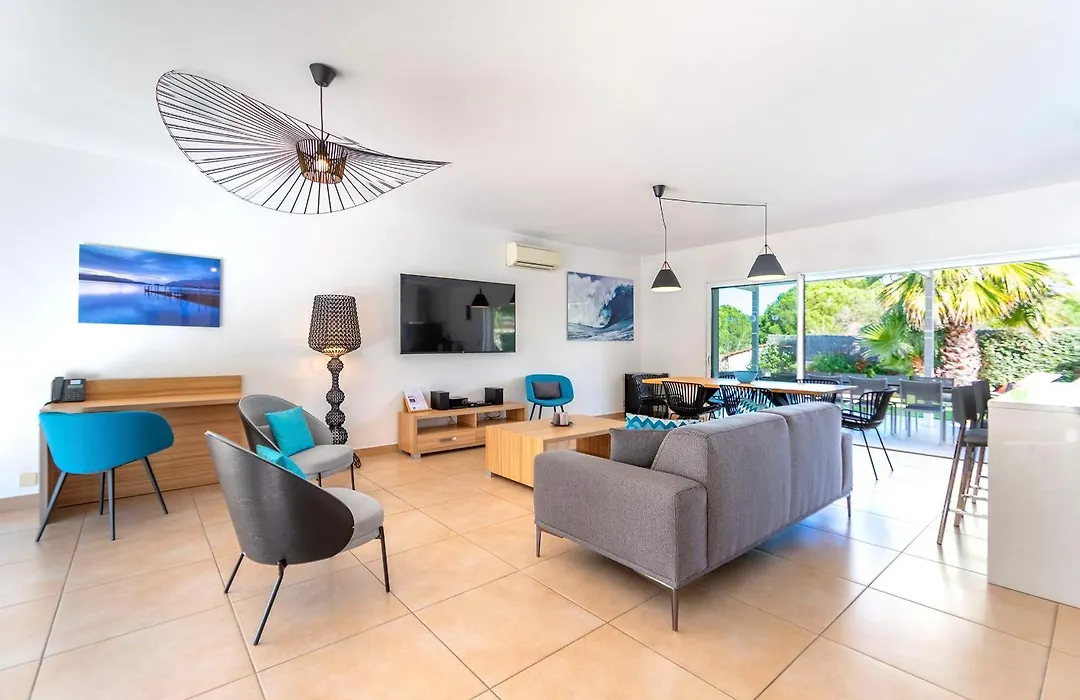 Domaine Villas Mandarine Private Pools & Spa-1