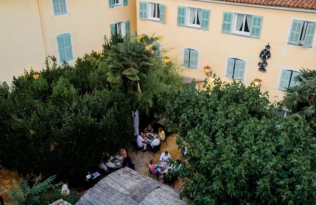 Auberge de la Tour-1