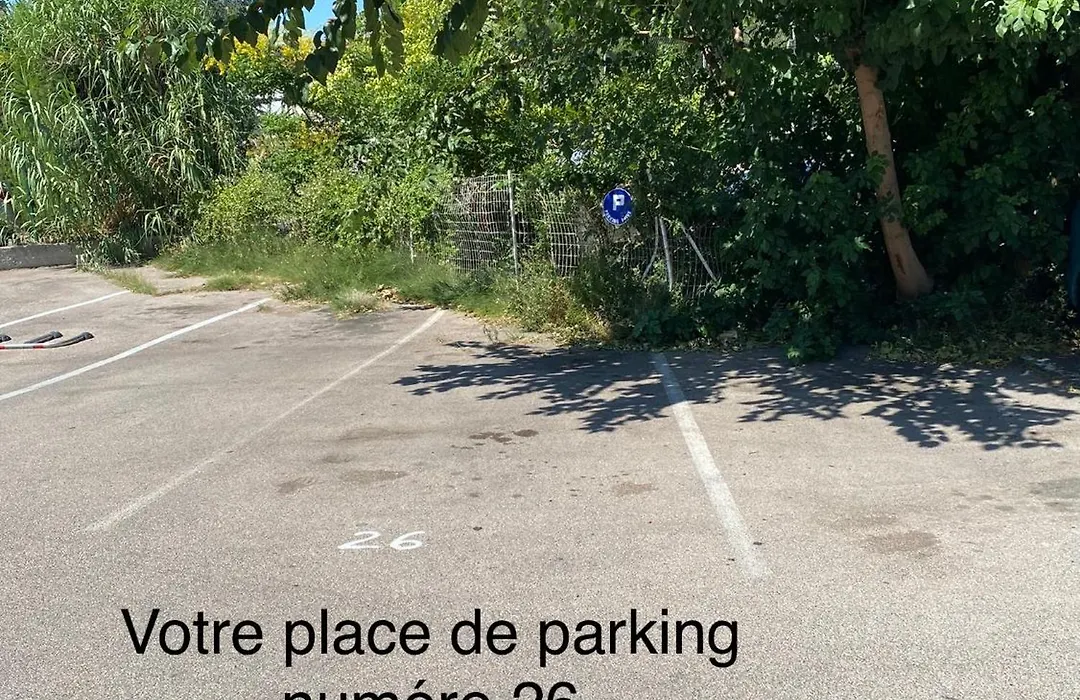 Centre Ville, Parking Prive-1