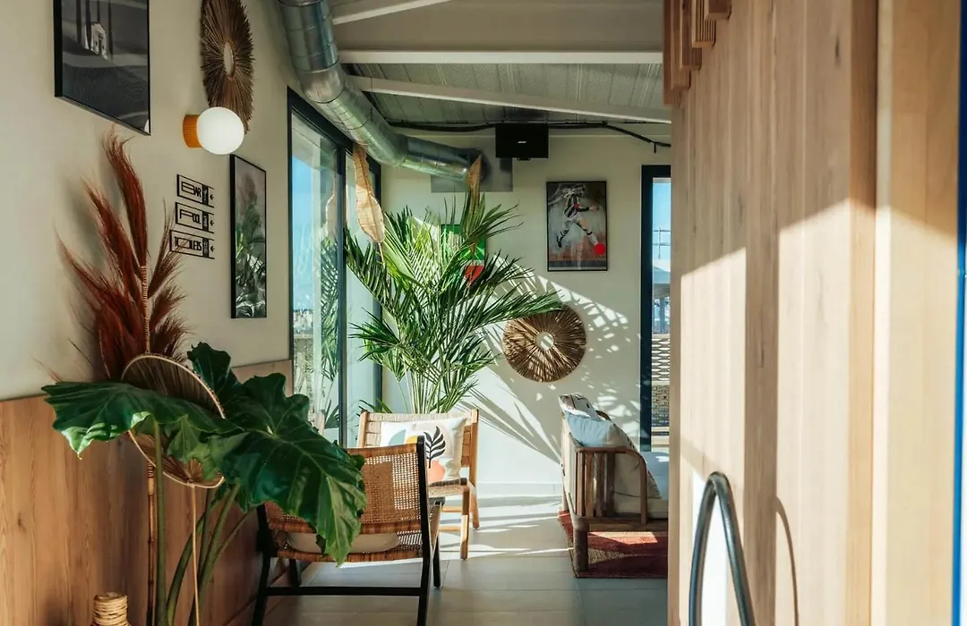 JOST Auberge de Jeunesse Montpellier Centre St Roch-1
