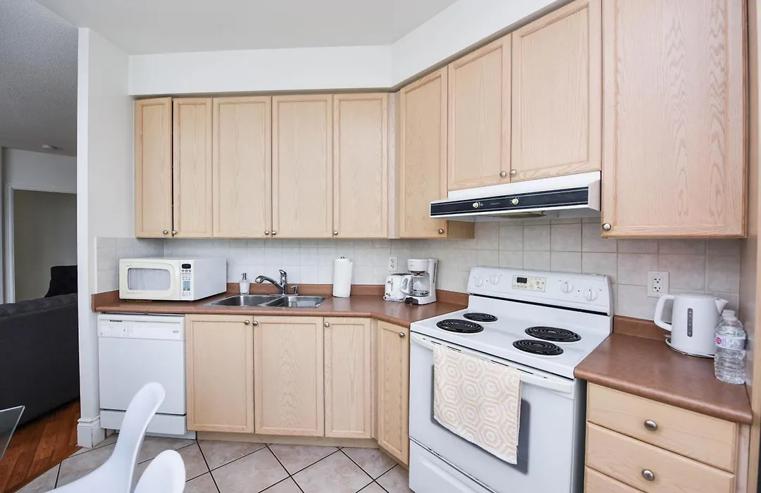 Planurstay - Business Condo Near Square One-1
