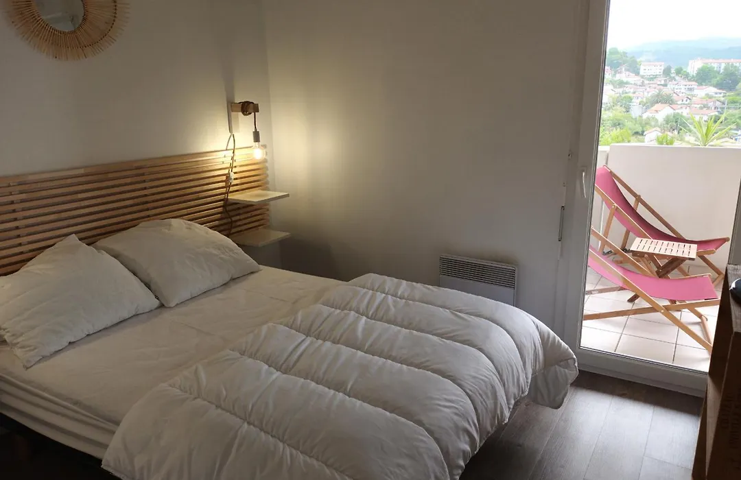 Appart. 2* A Hendaye, Proche Centre, Parking Privatif - Fr-1-239-777-1