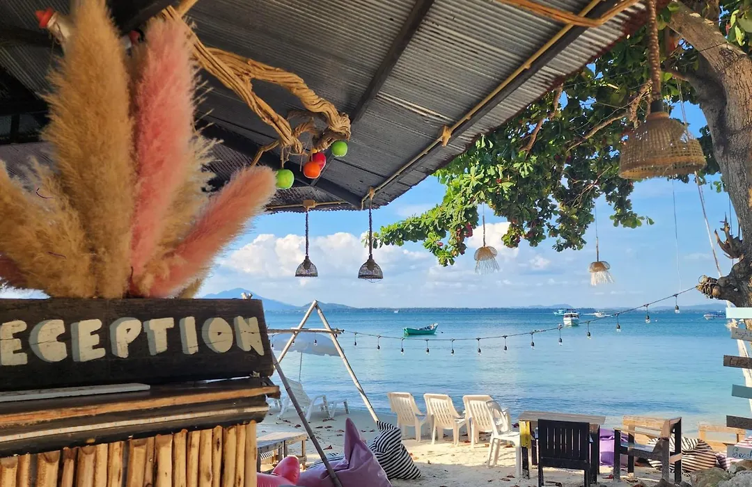 Minnie Seaview Resort-1