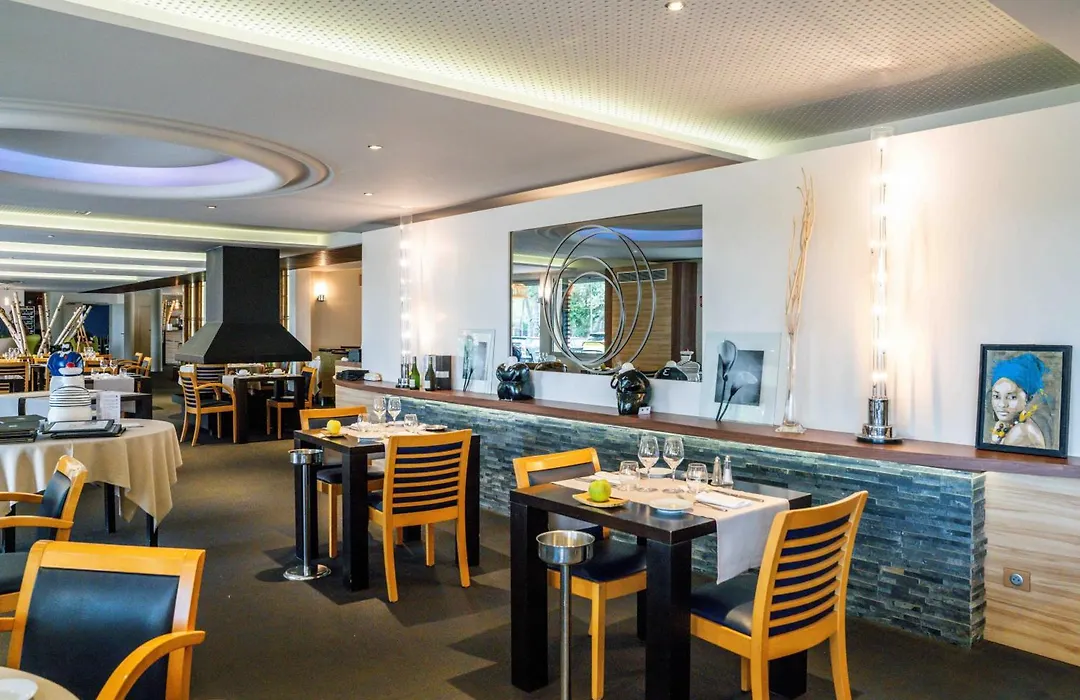 Hotel Logis Lacotel-1